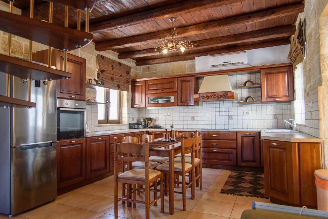 Traditional Stonehouse Vicky Hersonissos  Exterior photo